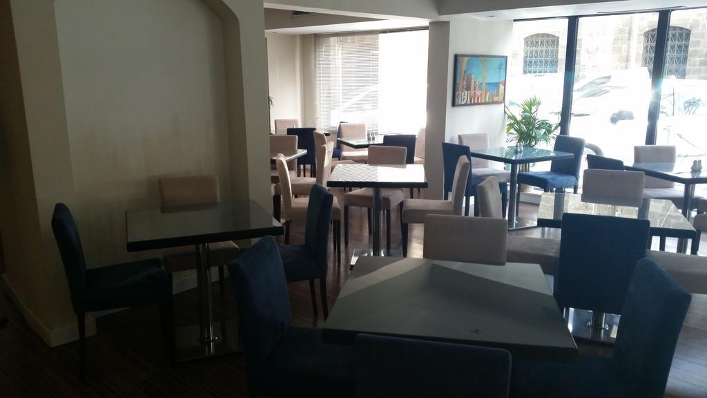 Livadhiotis City Hotel Larnaca Exteriör bild